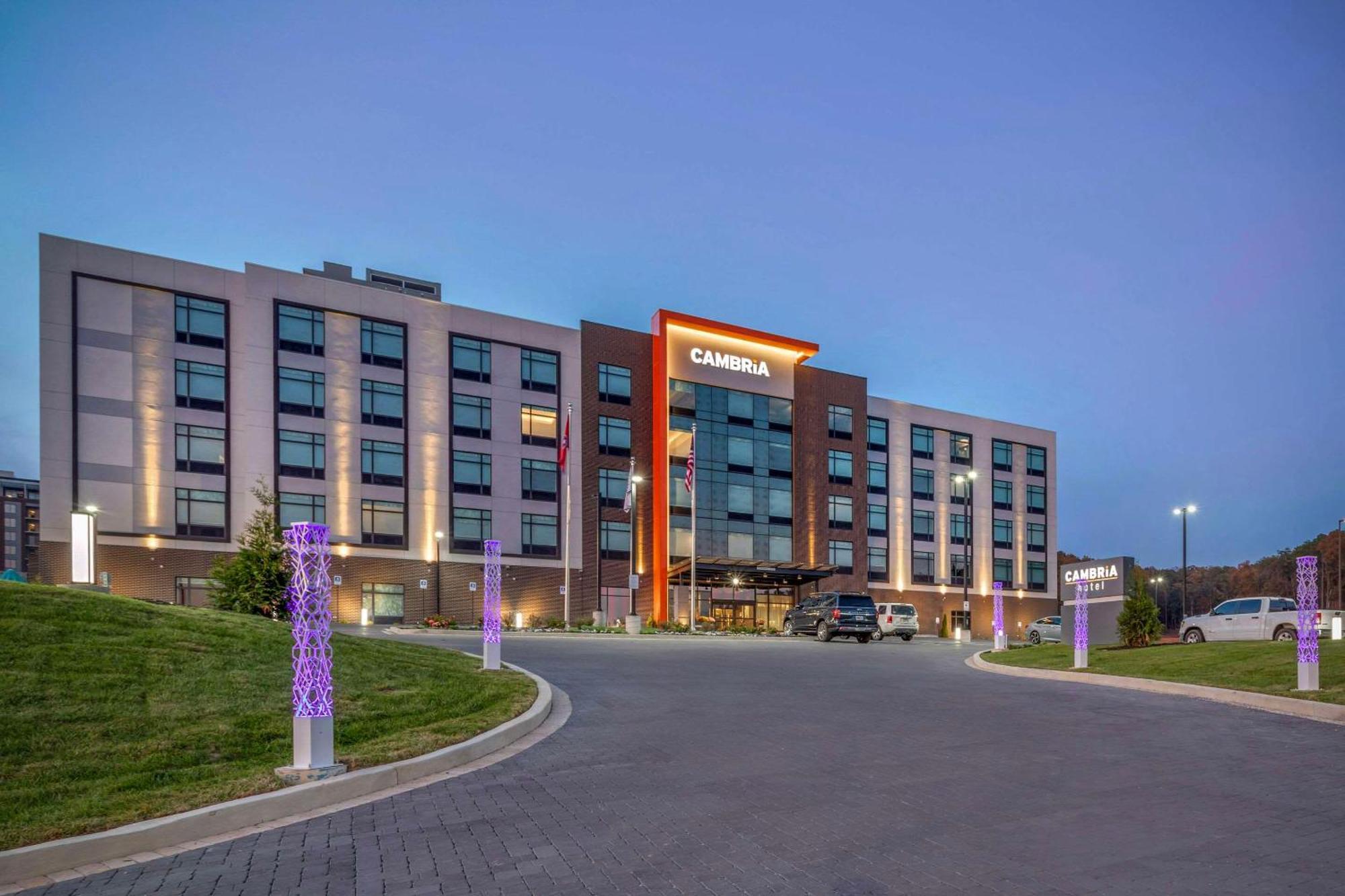 Cambria Hotel Pigeon Forge Exterior foto